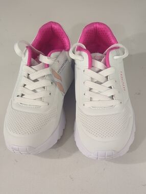 Skechers White Sneakers with Pink Interior Accent